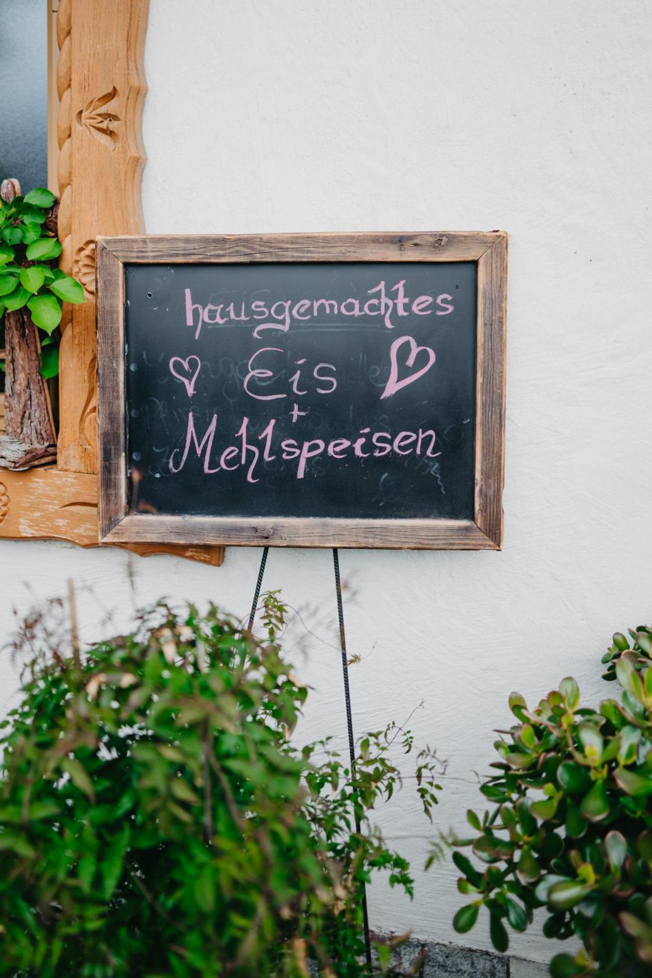 Gasthof Pension Perauer Lieserhofen Exterior foto